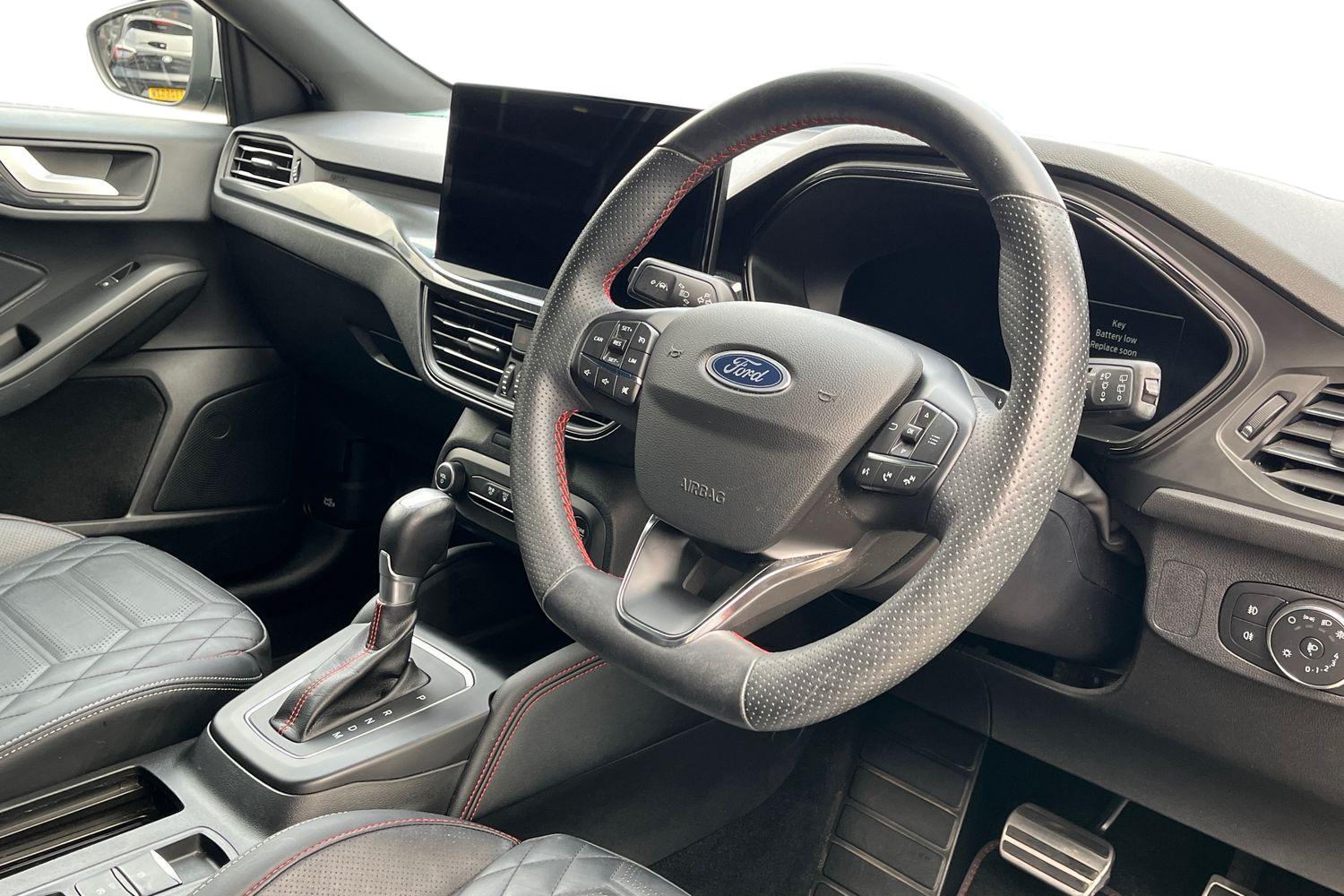 Ford FOCUS Photo 8