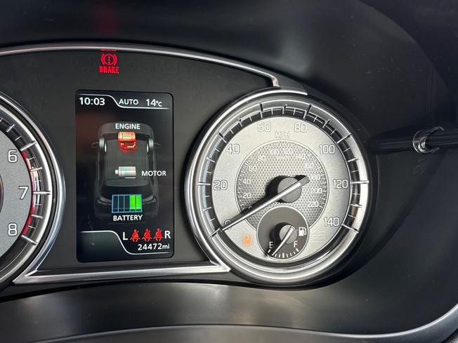 SUZUKI S-Cross Photo 15