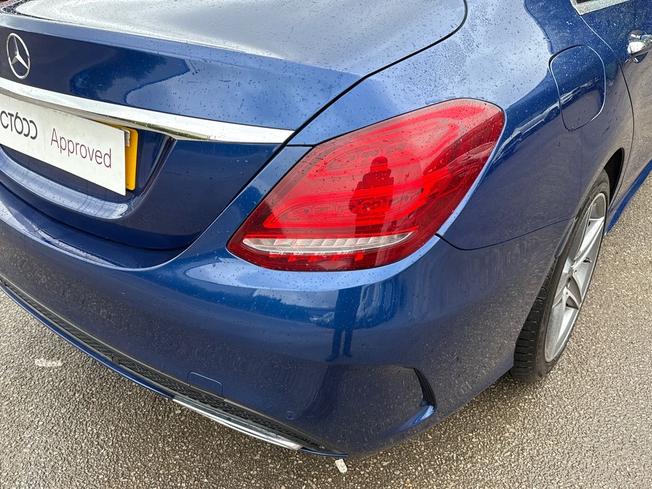 MERCEDES-BENZ C Class Photo 18