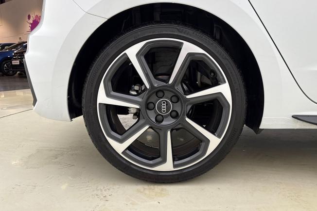 AUDI A1 Photo 5