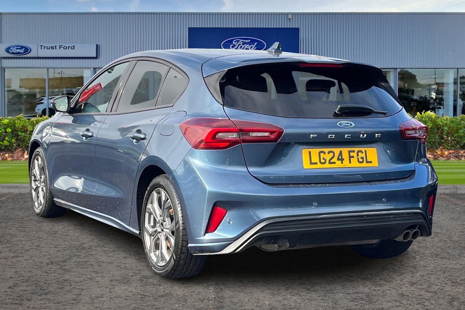 Ford FOCUS Photo 1