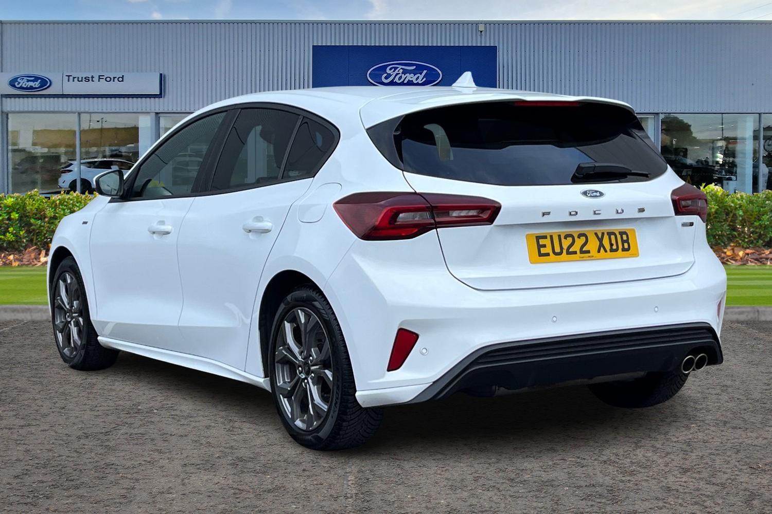 Ford FOCUS Photo 1