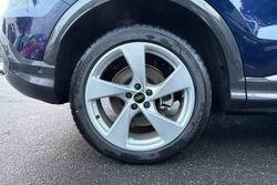 AUDI Q5 SUV Photo 5