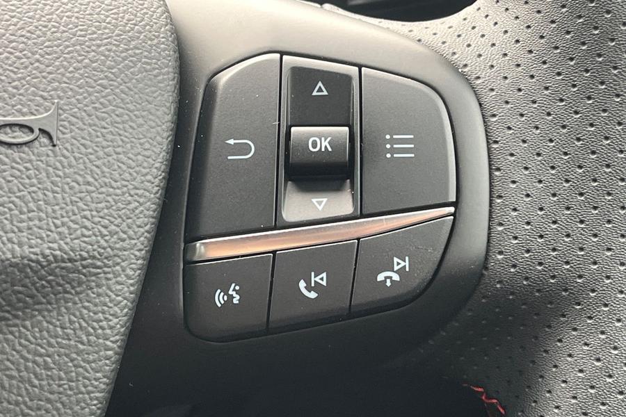 Ford FOCUS Photo autoimg-4d39fbafd8d212e44b6b430cb2fec273b18c1ad1.jpg