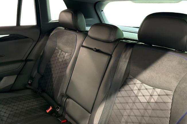 VOLKSWAGEN Tiguan Photo 9