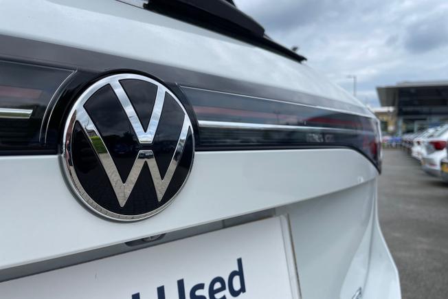 VOLKSWAGEN Passat Photo 53