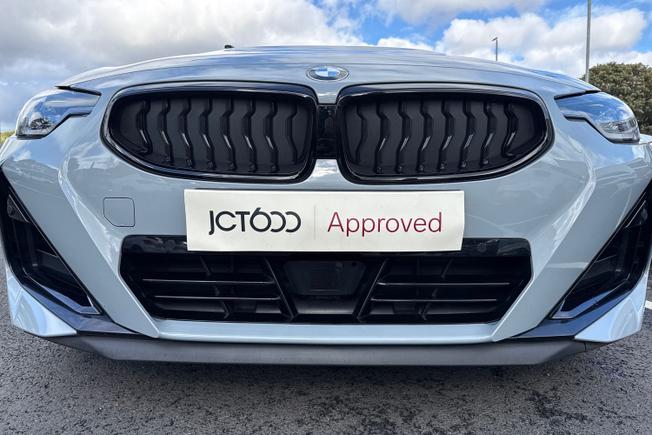 BMW 2 Series Photo 30