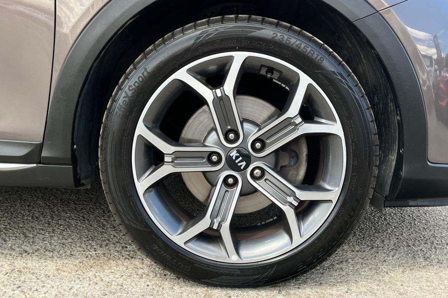 Kia XCEED Photo autoimg-4d43757666966eb50d25d14b0e0c0fb6c71329e9.jpg
