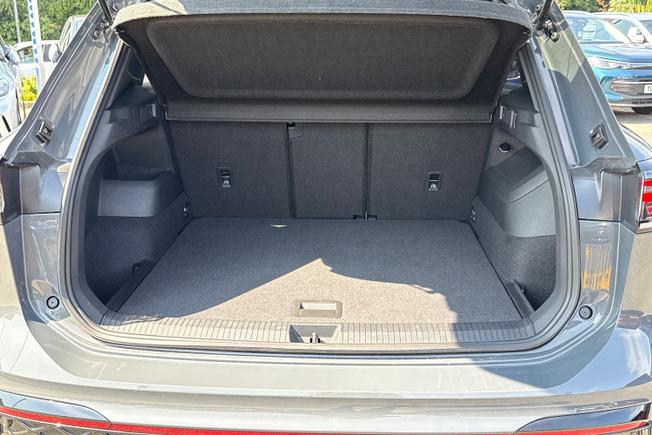 VOLKSWAGEN Tiguan Photo 12