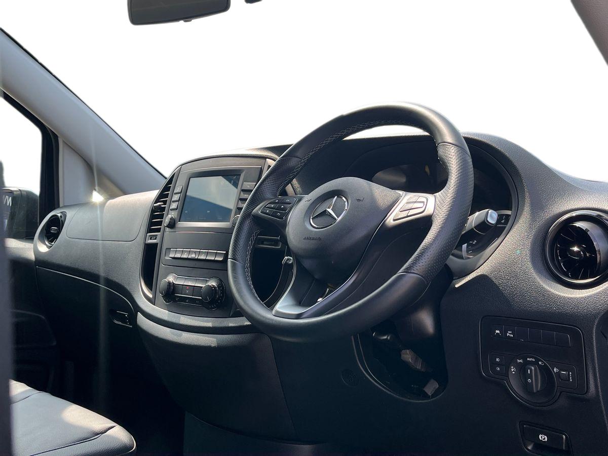 Mercedes-Benz Vito Photo 19