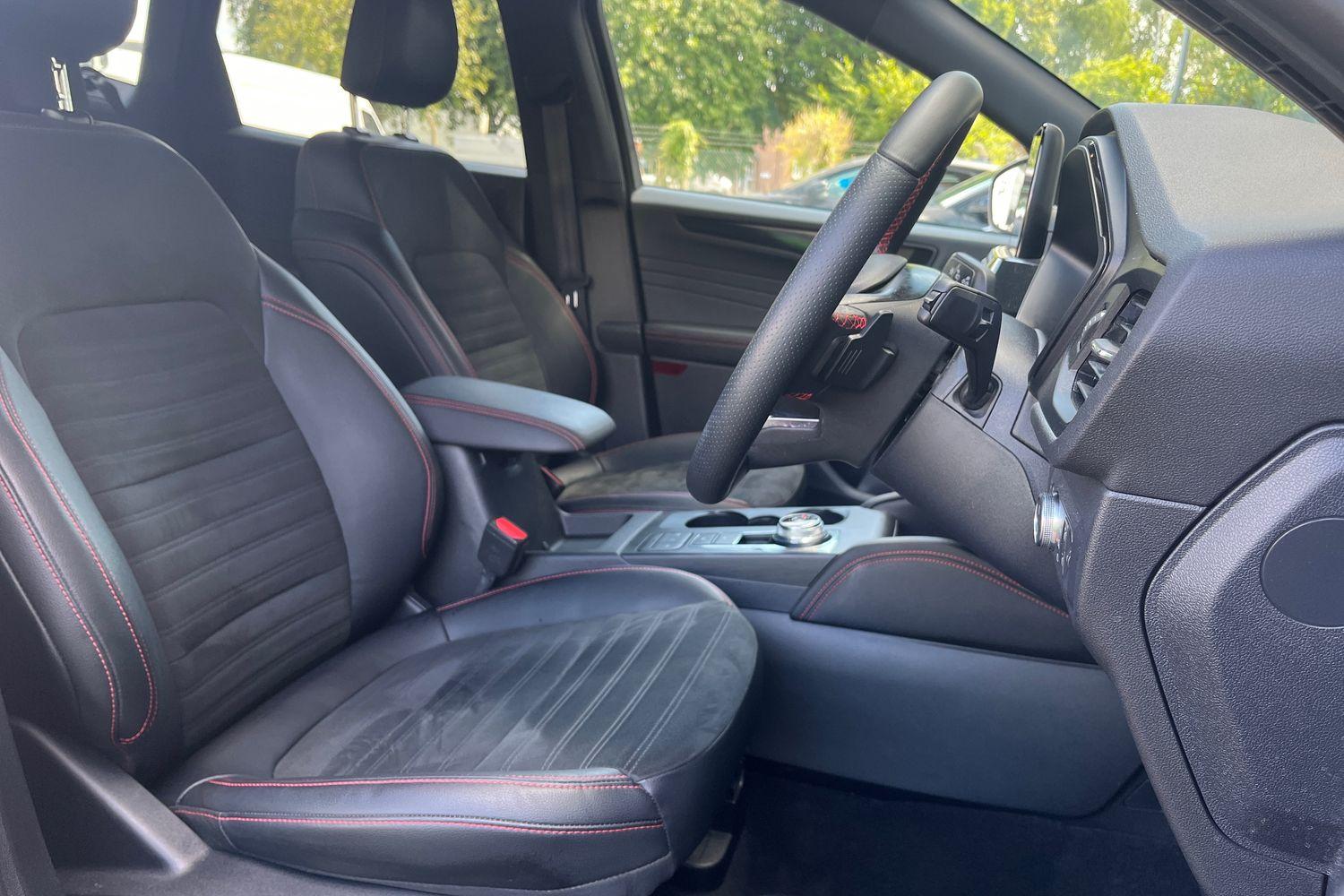 Ford KUGA Photo 16