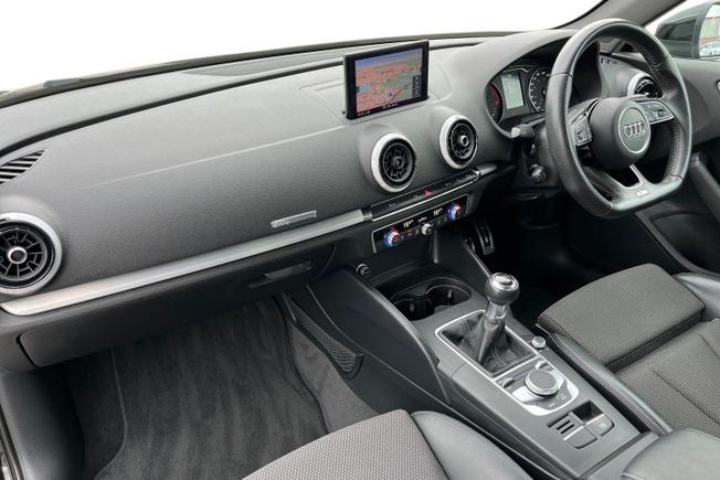 AUDI A3 Photo 2