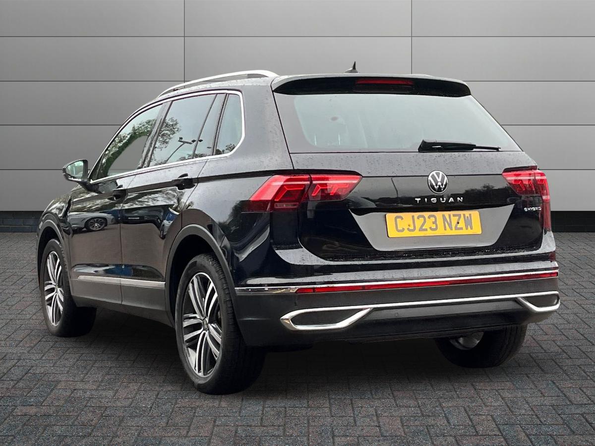 Volkswagen Tiguan Photo 1