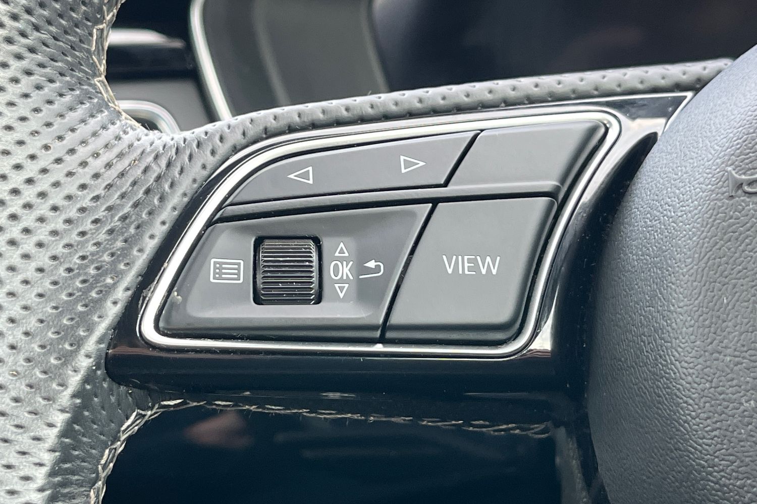 Audi A4 Photo 30