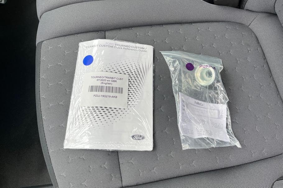 Used Ford E-TRANSIT CUSTOM WR75MZN 8