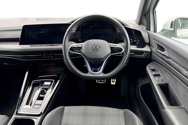 VOLKSWAGEN Golf Photo 11