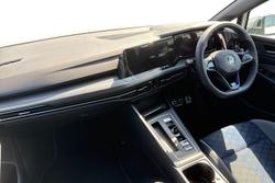 VOLKSWAGEN Golf Photo 2