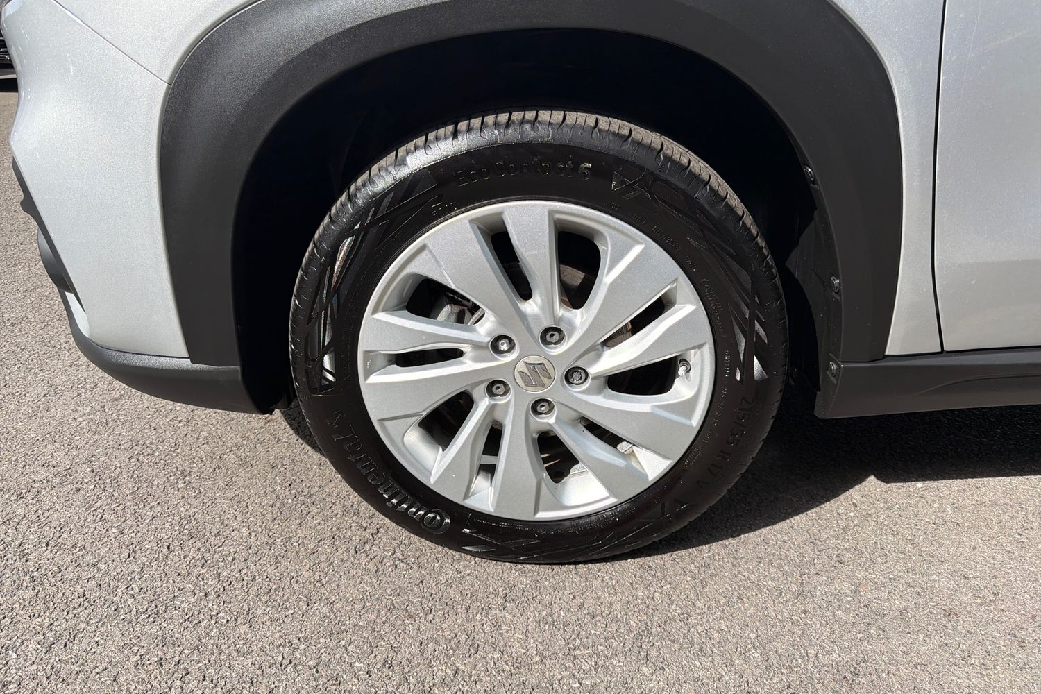 Suzuki S-Cross Photo 36