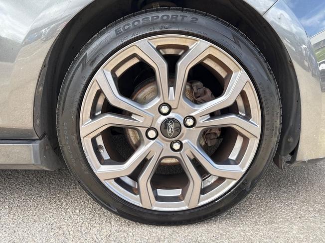 FORD Fiesta Photo 5