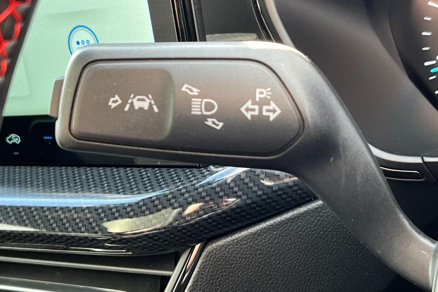 Ford FOCUS Photo autoimg-4d562839128491c47827e81eb49f68743dea24d3.jpg