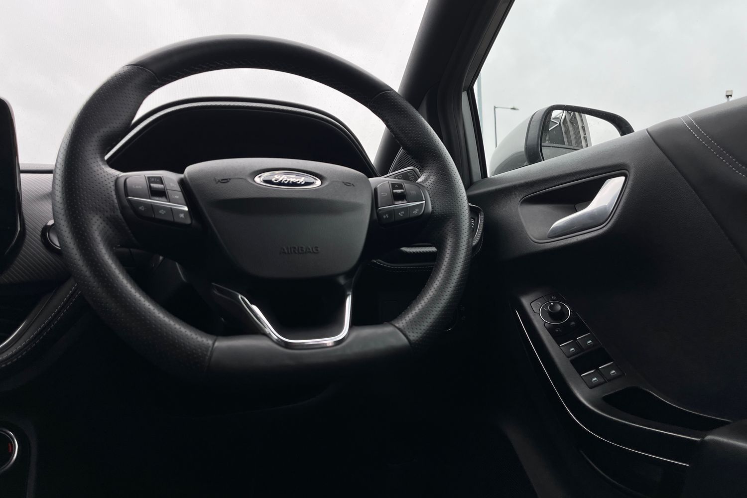 Ford PUMA Photo 11