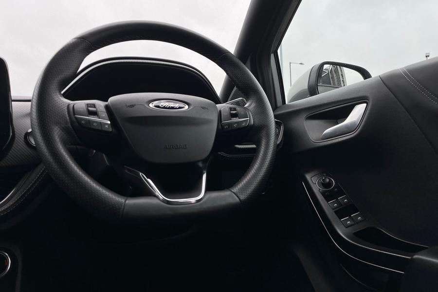 Ford PUMA Photo autoimg-4d59eabd9fac03d76bbab30f17eaef091e27a79c.jpg