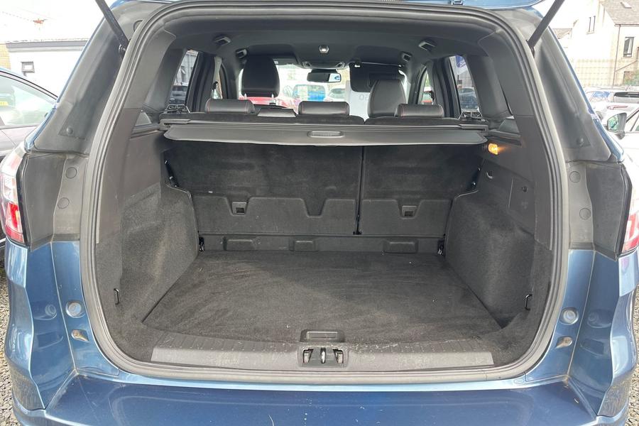 Ford KUGA Photo autoimg-4d5b334380f49973087c2503f90ddd6c9ee7a316.jpg