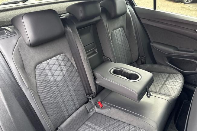 Volkswagen Golf Photo 30