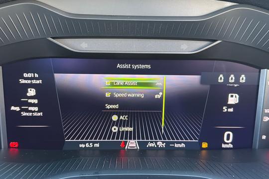 Skoda Karoq Photo autoimg-4d5f187eebf1f35dda02fd000cdfab6577dfa12f.jpg