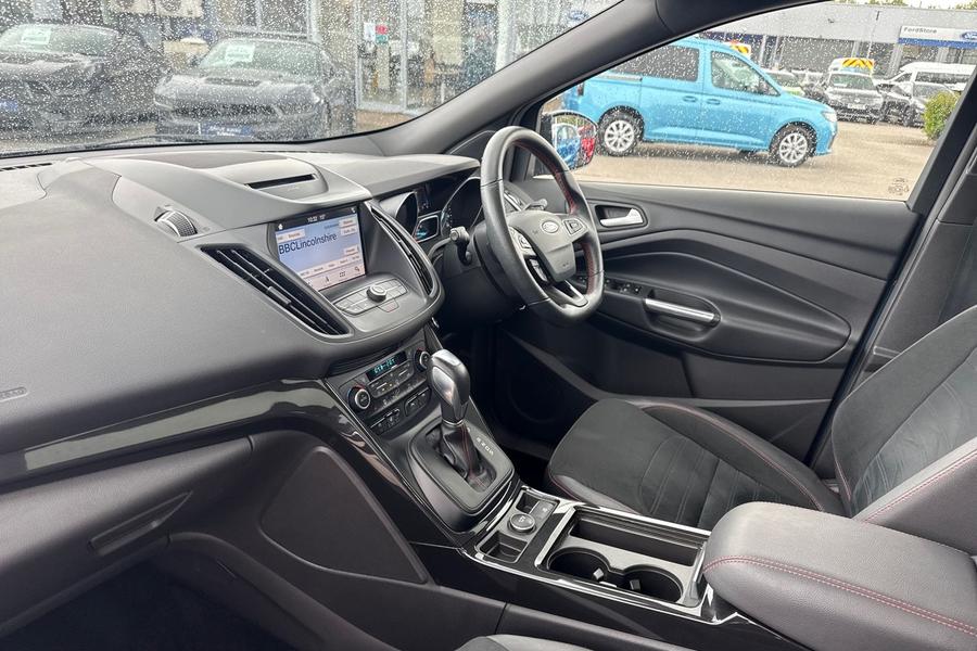 Ford KUGA Photo autoimg-4d5fcf607ea1ad4c904a29f998dfafcfade78df7.jpg