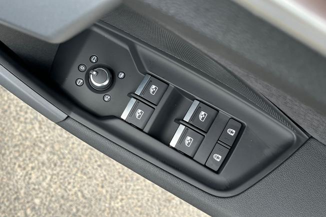 AUDI  S3 Saloon Photo 53