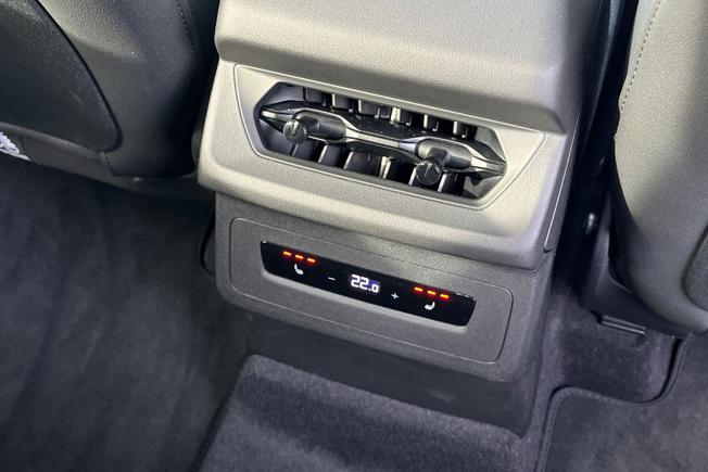 AUDI Q6 E-Tron Photo 59