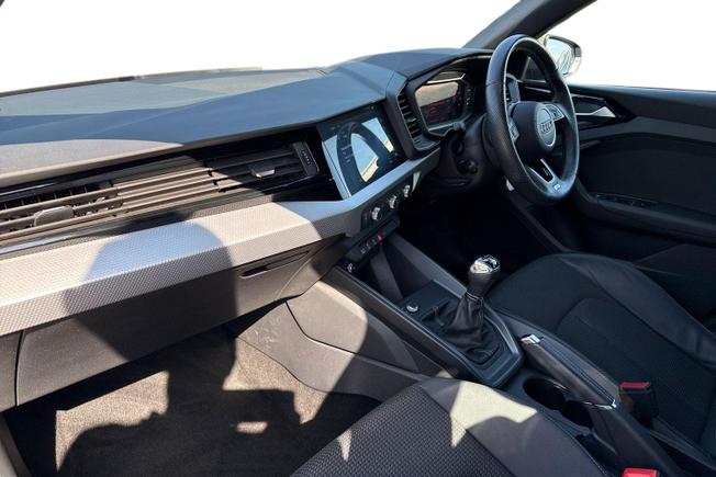 AUDI A1 Photo 2
