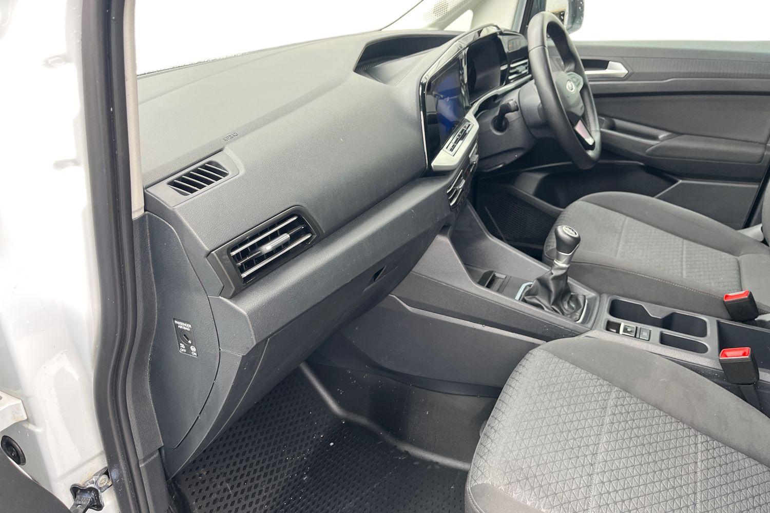 Ford TRANSIT CONNECT Photo 2