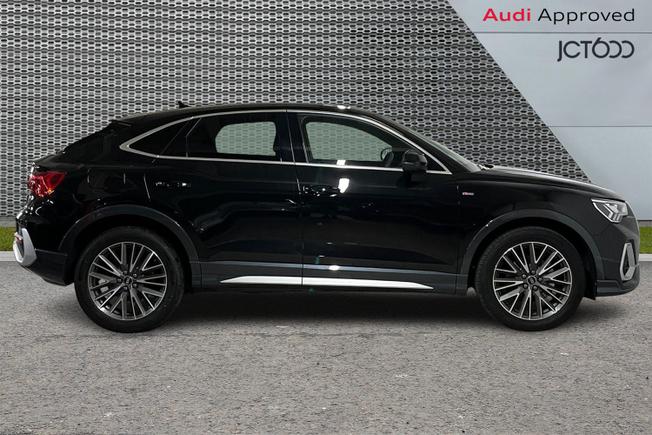 AUDI Q3 Photo 4