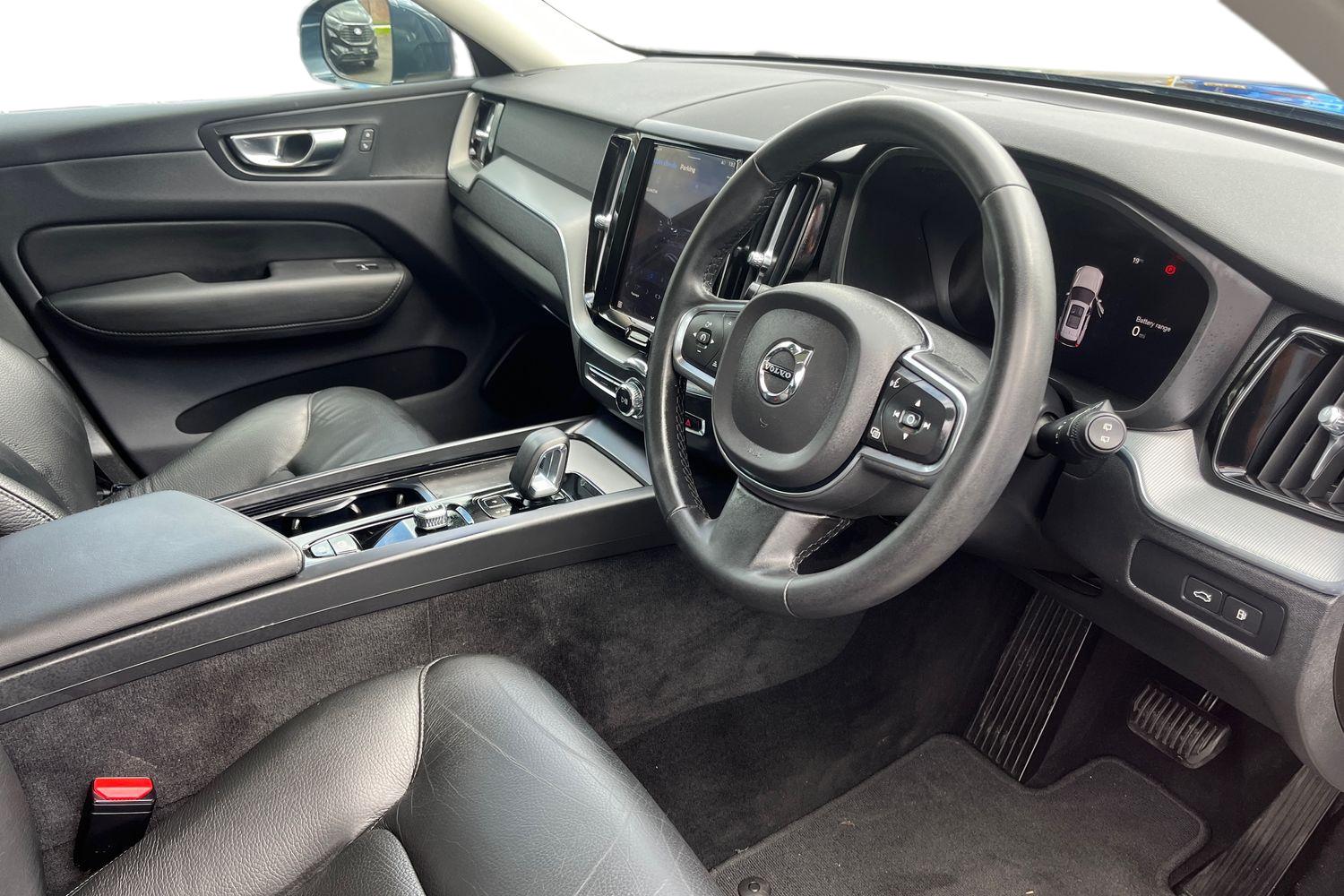 Volvo XC60 Photo 8