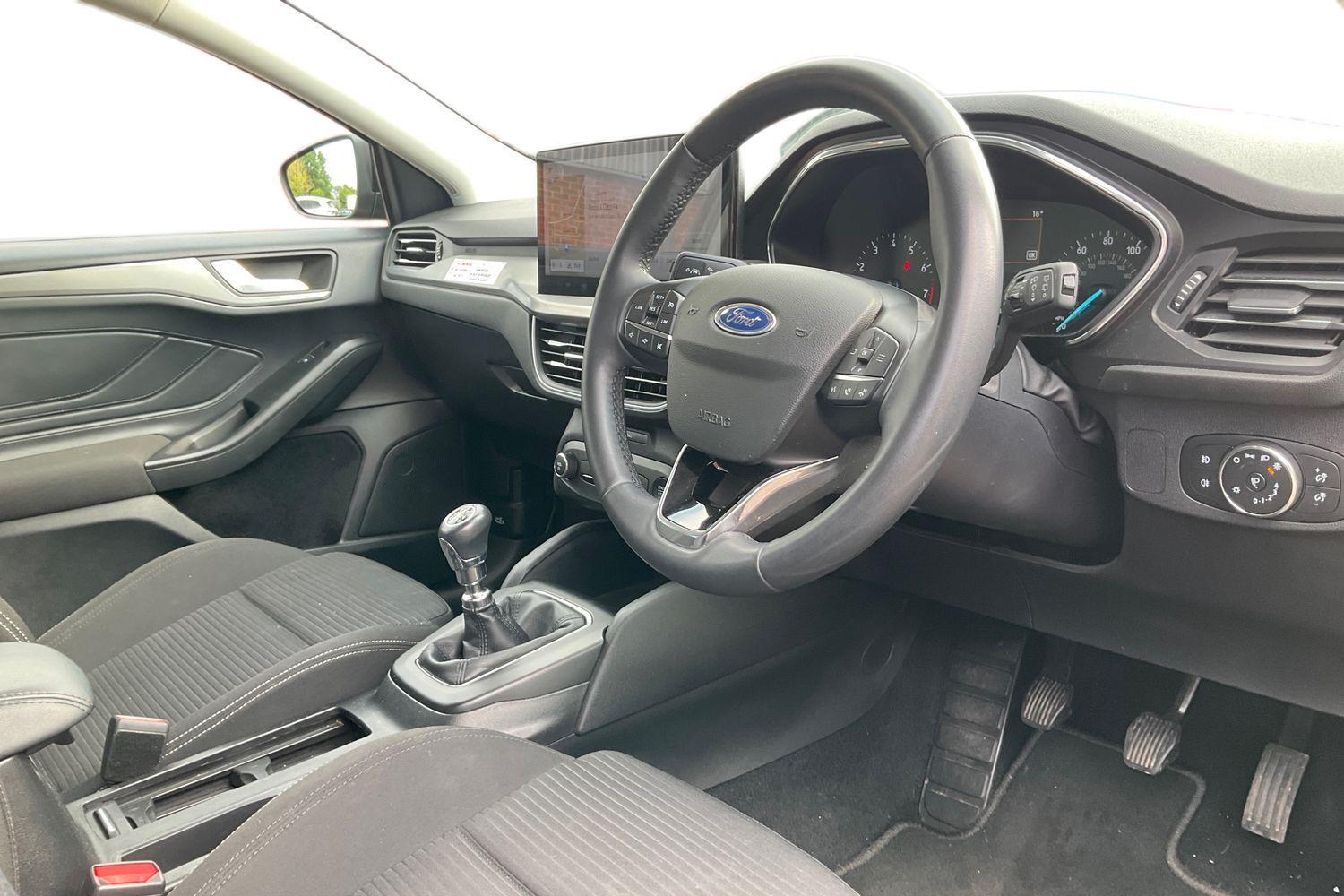 Ford Focus Photo 8