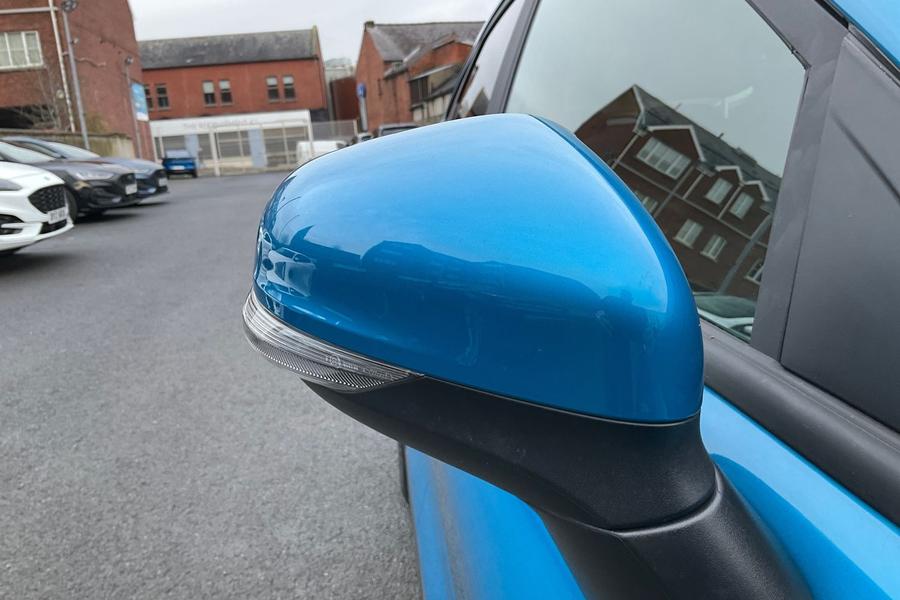 Ford PUMA Photo autoimg-4d69d339d09e09b2338b378f9b631609fb6f23b7.jpg