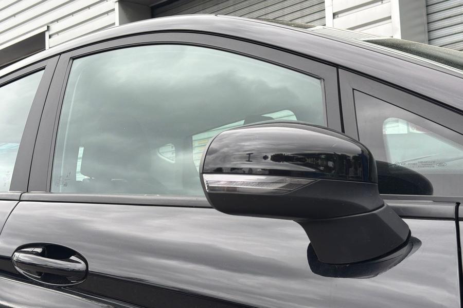 Ford FIESTA Photo autoimg-4d700dd9d10e058b9a28a6c6f7826bec7e946052.jpg