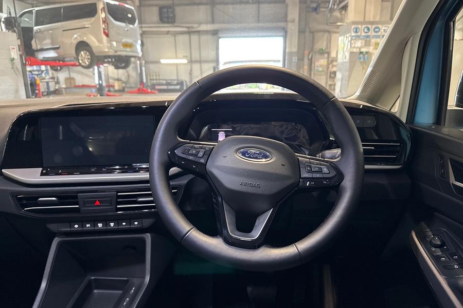 Ford Tourneo Connect Photo autoimg-4d73a3bcf9186ed3de64b8f66803790171a9d586.jpg