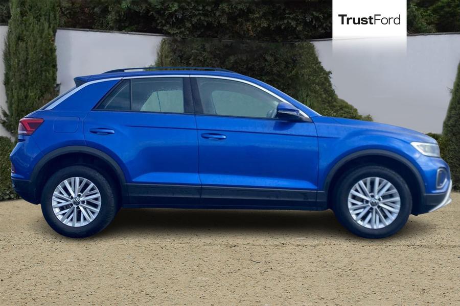 Volkswagen T-ROC Photo autoimg-4d747a2cbd477f5a5a498bbd4bebdb50c8c4ee72.jpg