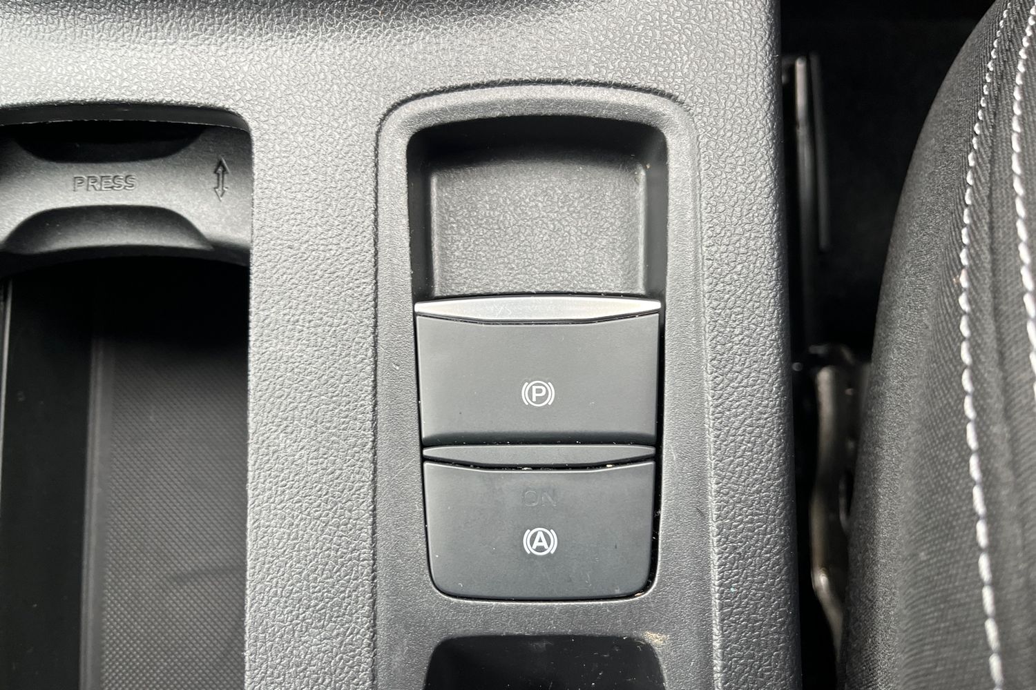 Ford Focus Photo 31