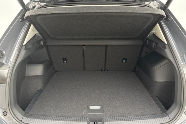 VOLKSWAGEN Tiguan Photo 12