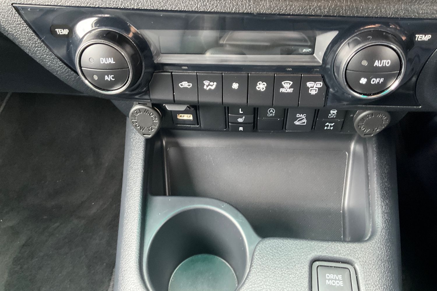 Toyota Hilux Photo 28