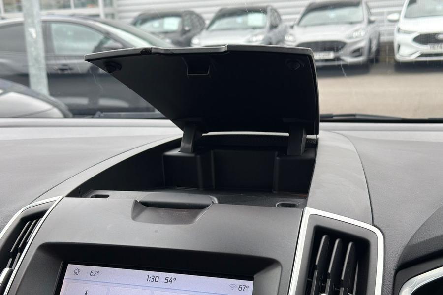 FORD GALAXY Photo autoimg-4d77c6ef654dbb450a993459ee8c21be38f4b249.jpg