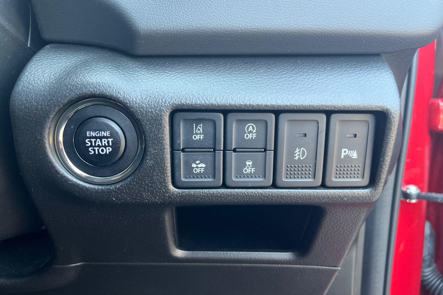 Suzuki S-Cross Photo 26