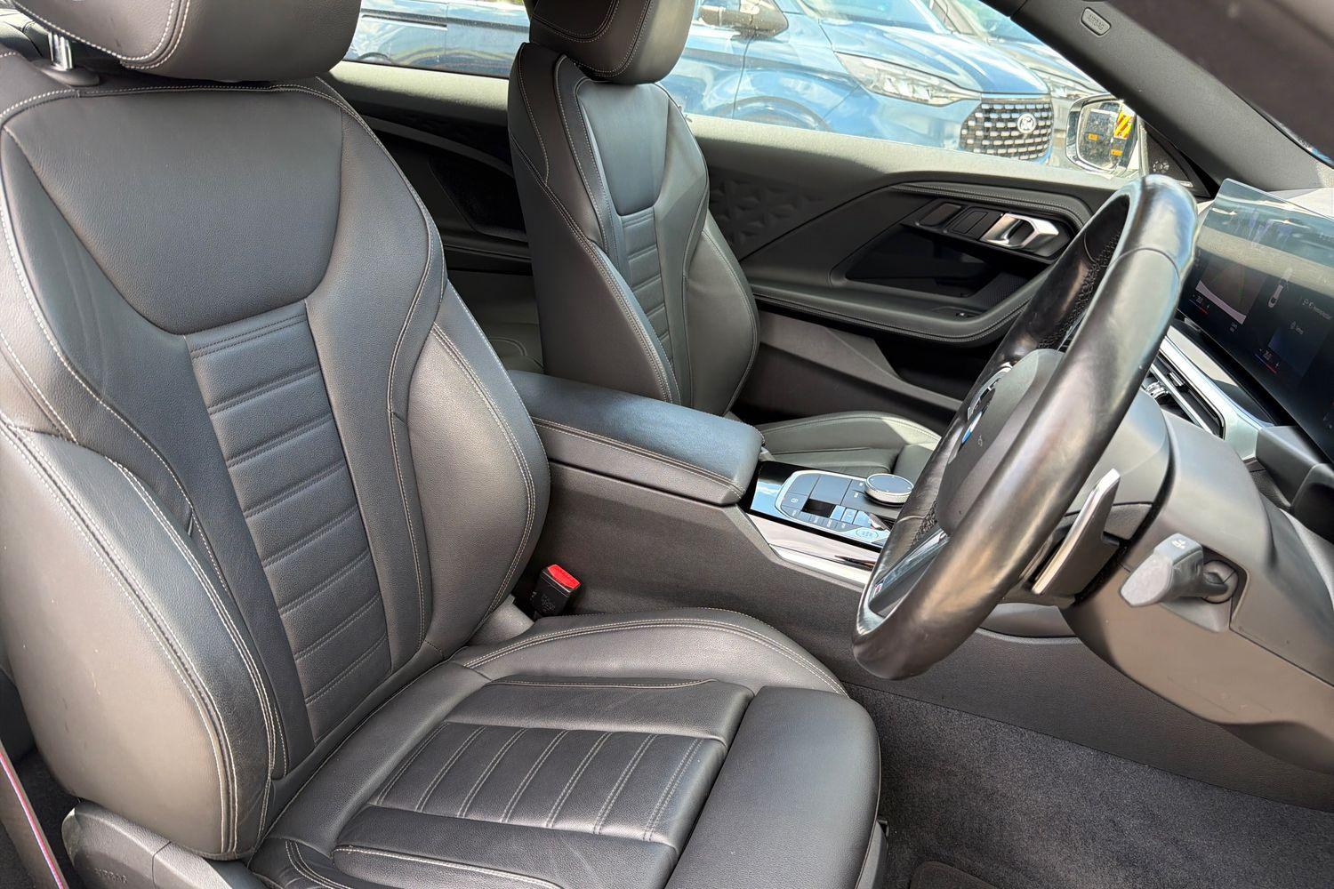 BMW 2 SERIES Photo 16