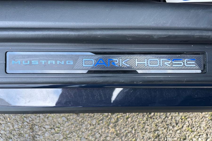 Ford MUSTANG Photo autoimg-4d7fb1a5e818b4f914368bf86082ca649d3b34b9.jpg