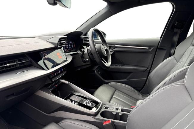 Audi A3 Photo 2
