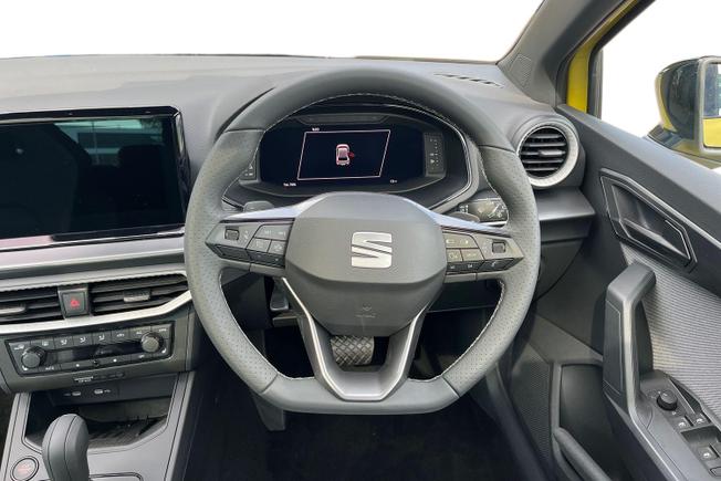 SEAT Ibiza Photo 11